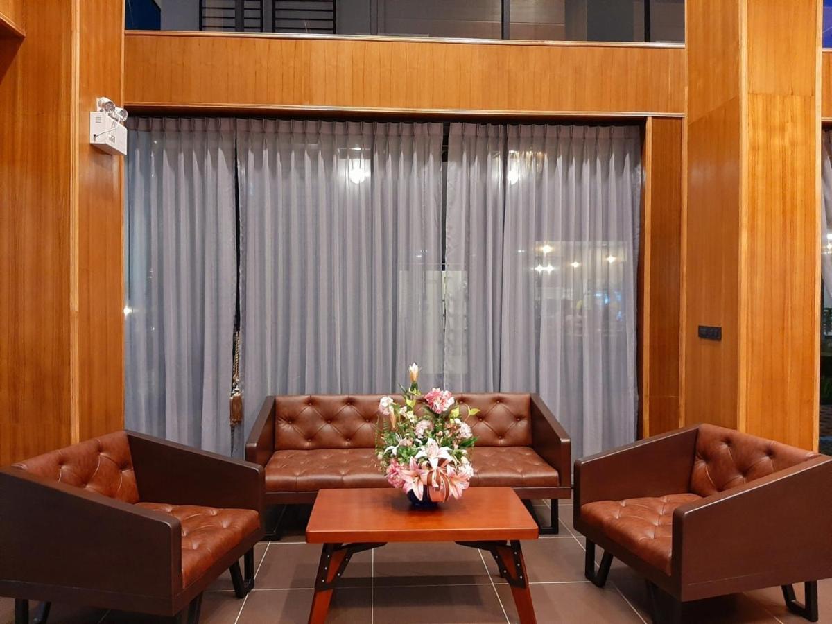 J.P.Grand Hotel Trat Eksteriør billede